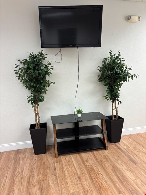 Professional, Move In Ready Offices