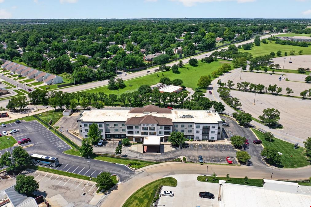 Institutional Seller | Courtyard Topeka