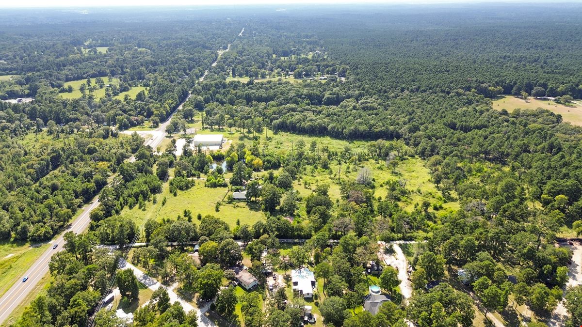 Prime 8-Acre Tract with Utilities & Permits – Huntsville, TX