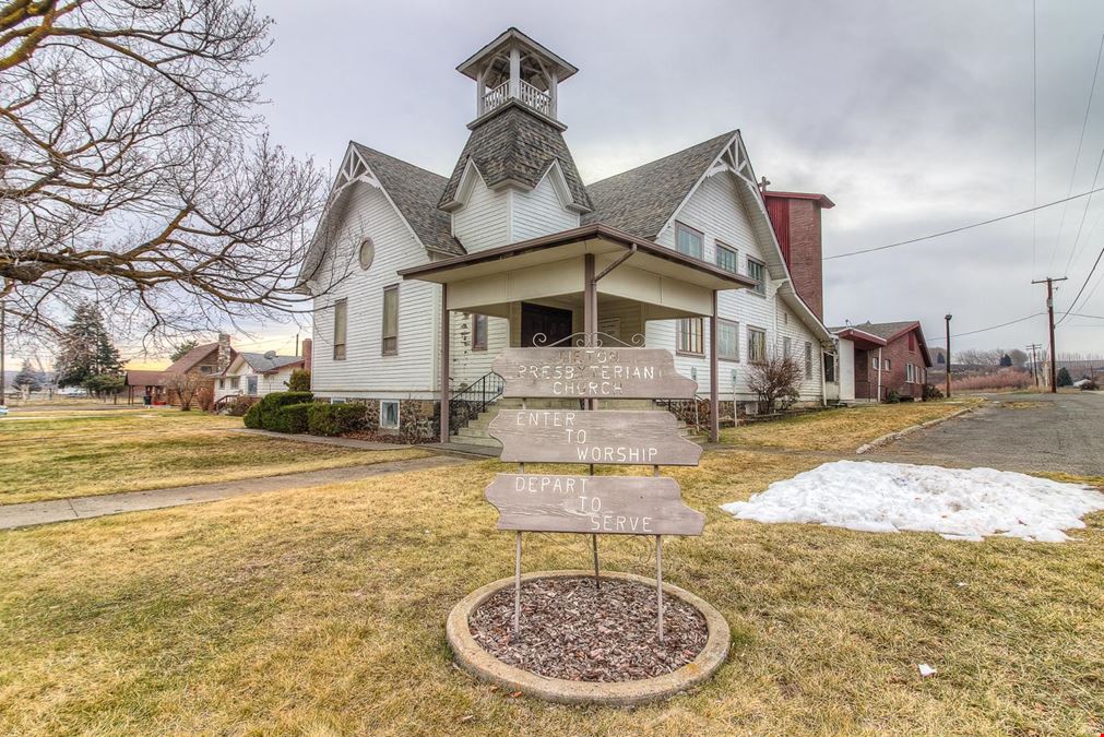 Versatile Church Building in Tieton, WA