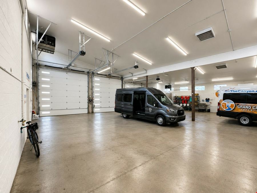 Versatile Flex Building for Warehouse, Retail, and Office