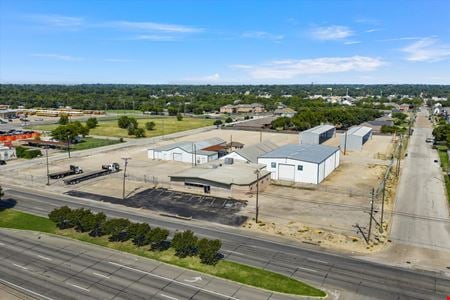 Preview of Industrial space for Rent at 1601 La Salle Ave