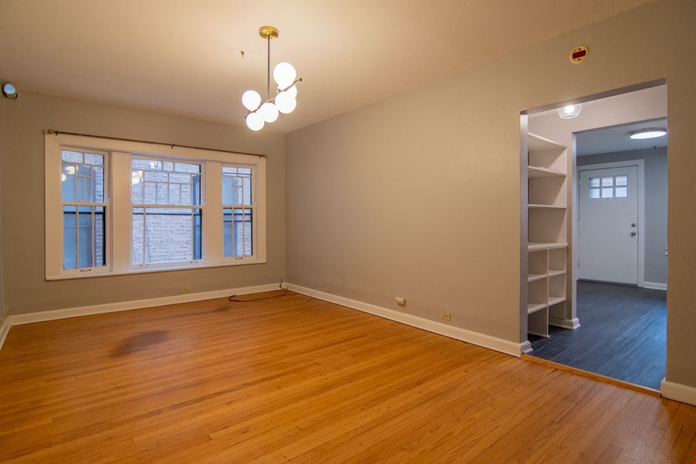 844 West Lakeside Place