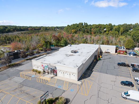 Preview of Retail space for Rent at 321 Worcester St