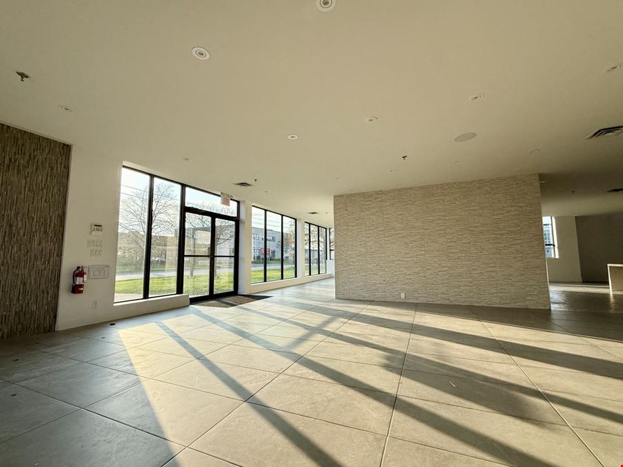 35 Dufflaw Road, North York, ON M6A 2W2