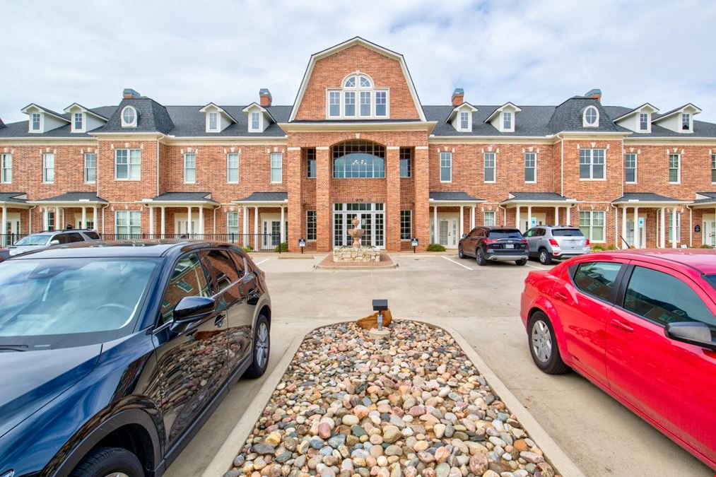 1670 Keller Pkwy