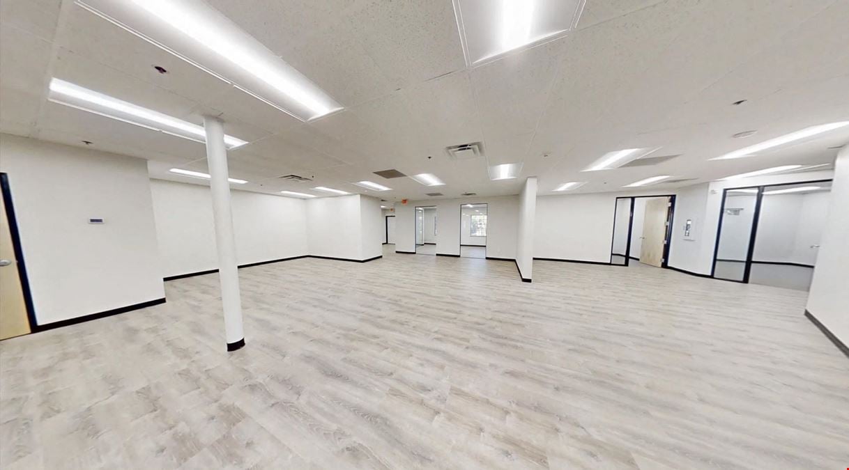 6613 N Scottsdale Rd