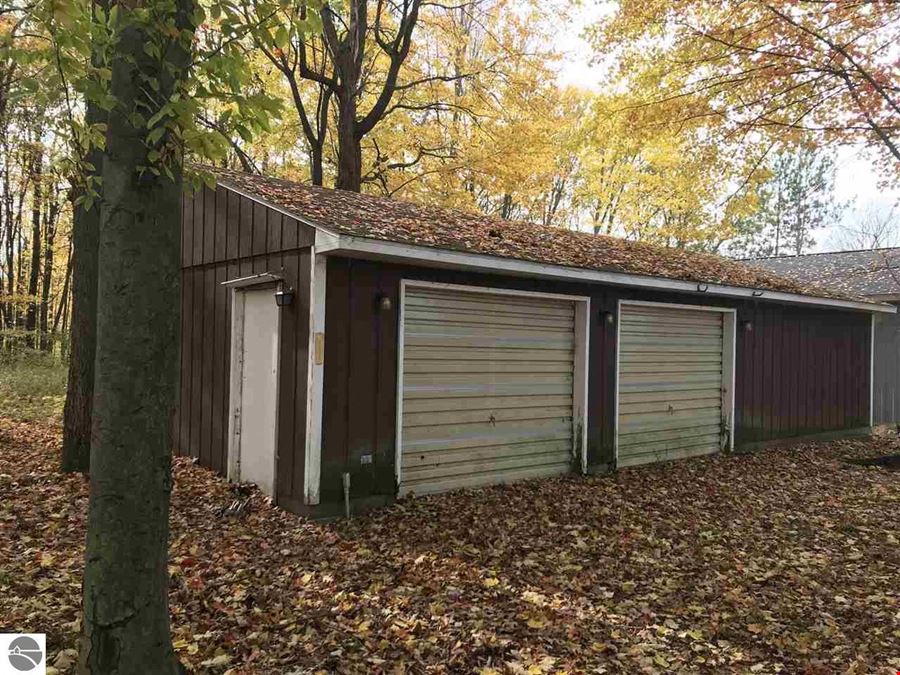 305 Eastland Dr