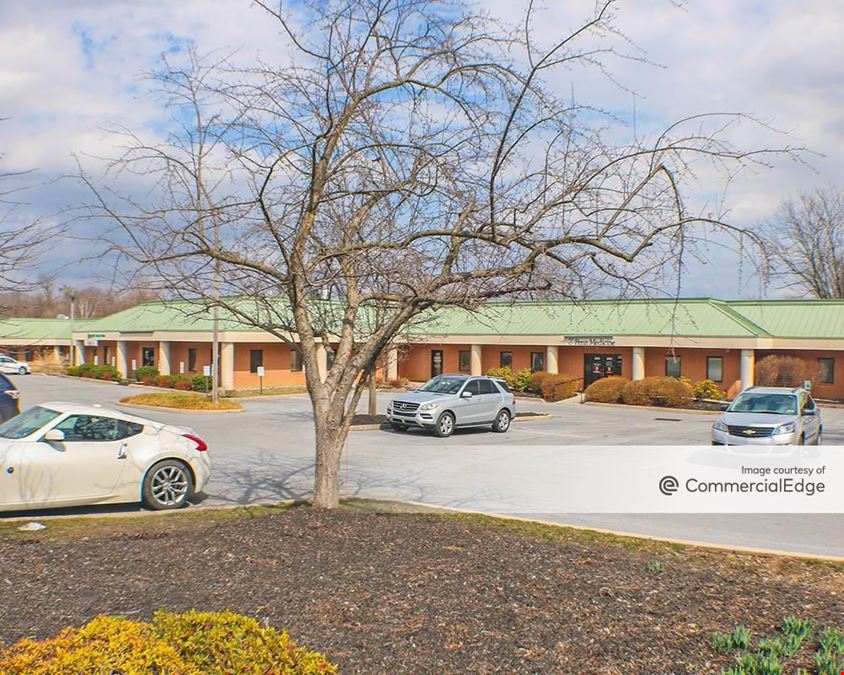 Oaklands Corporate Center - 479 Thomas Jones Way