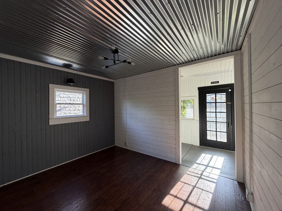 Office w/ Downtown Parking