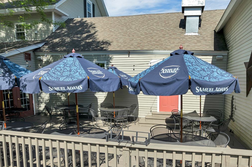 41 Park Street- TURNKEY RESTAURANT W/ REAL ESTATE