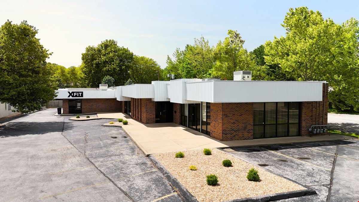 Multi-tenant - 7064 SF