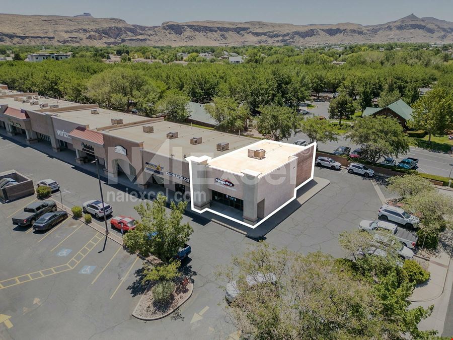 Retail Condo at Grand Circle Plaza