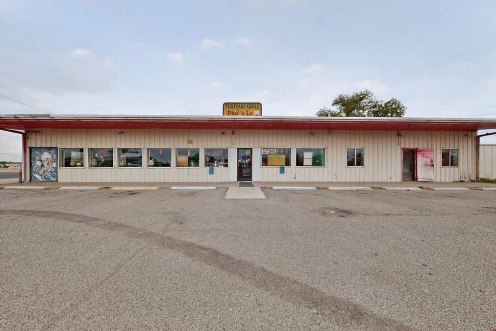 724 N Main St