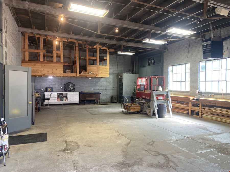 Main St. Retail / Shop