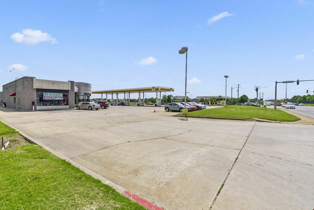 1710 W Hudson Road - Convenience Store