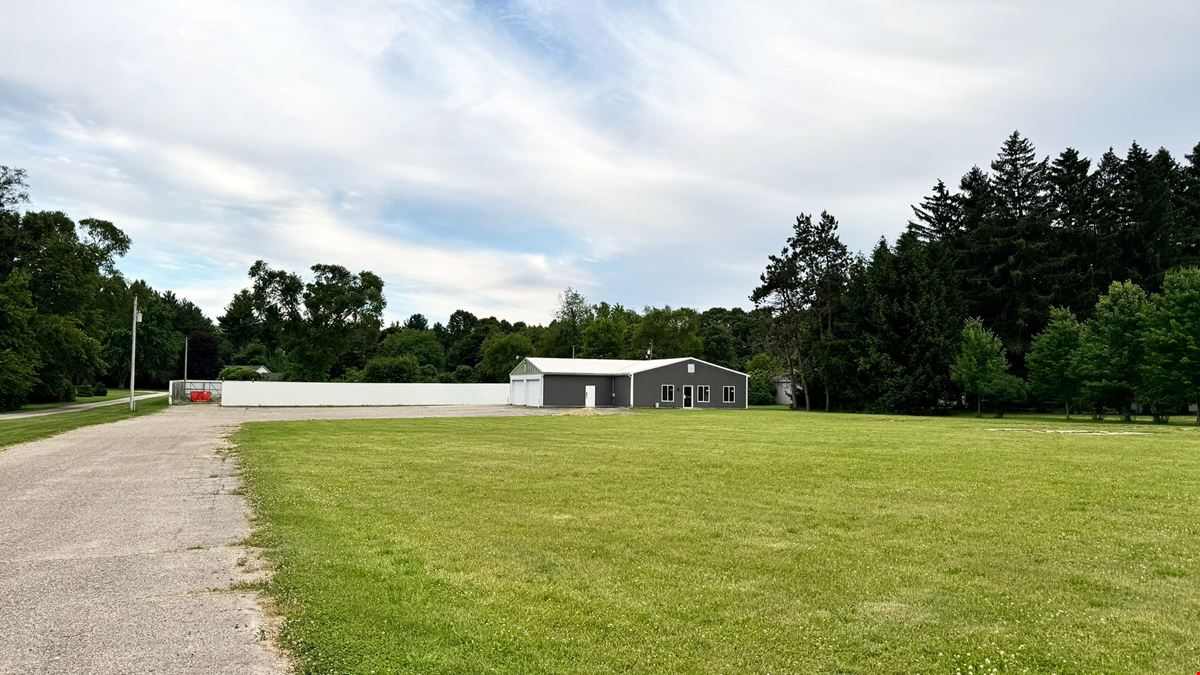 LIGHT-INDUSTRIAL BUILDING W/STORAGE YARD - PAW PAW, MI