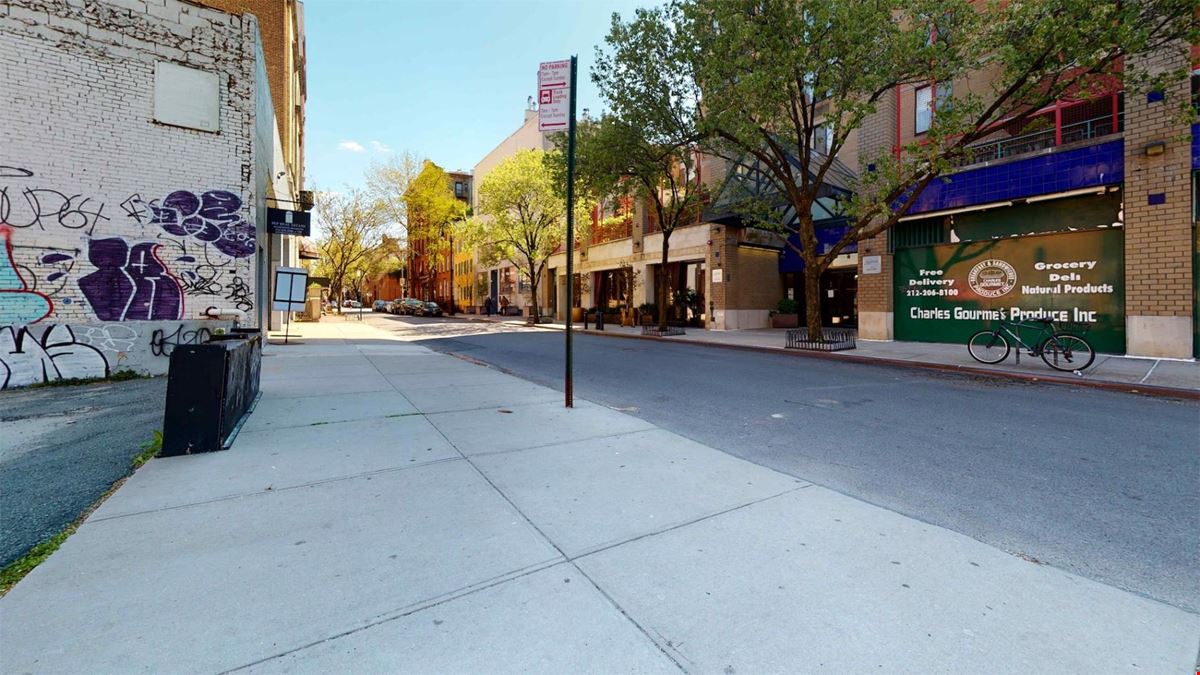 139 Charles St & 685 Washington St