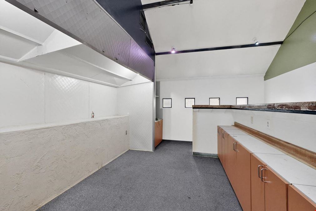 606 Broadway Blvd SE