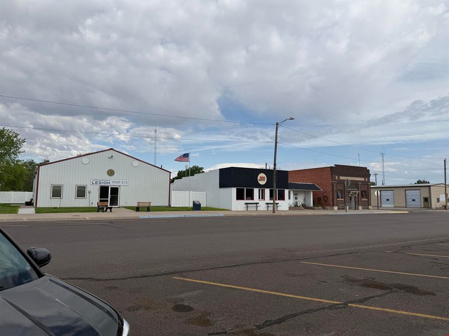 218 S Commercial Ave