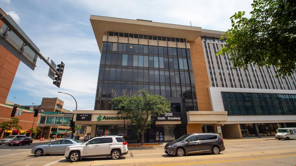 206 S Broadway - Multiple Spaces For Lease