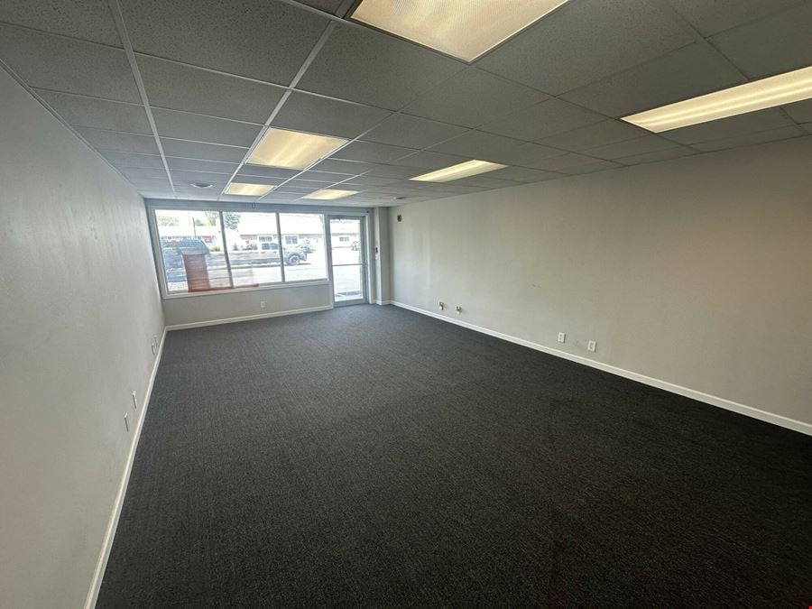 3135 Walden Ave - 800+/- SF Office/Retail Space for Lease