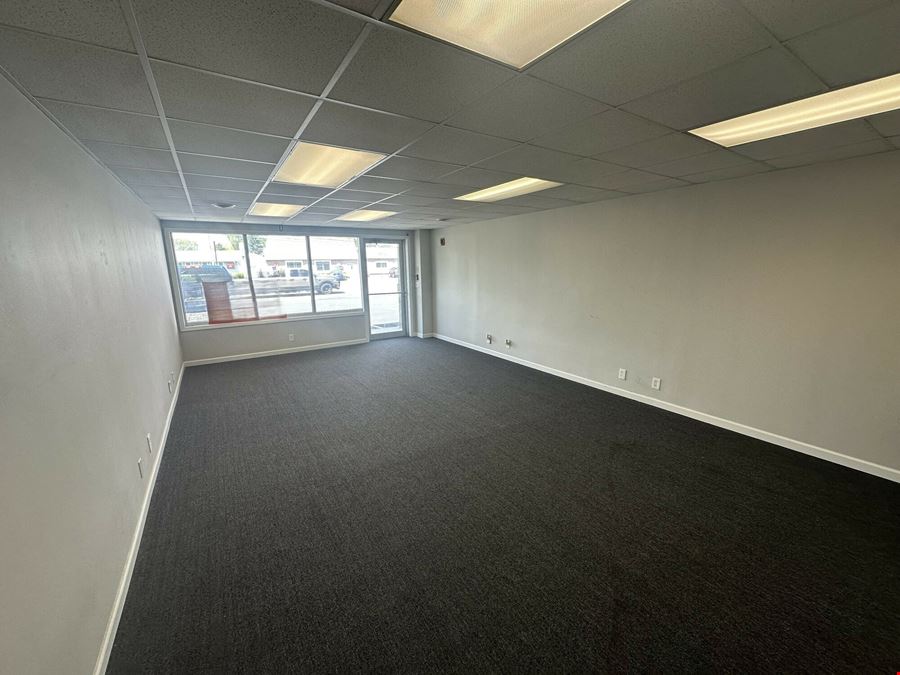 3135 Walden Ave - 800+/- SF Office/Retail Space for Lease