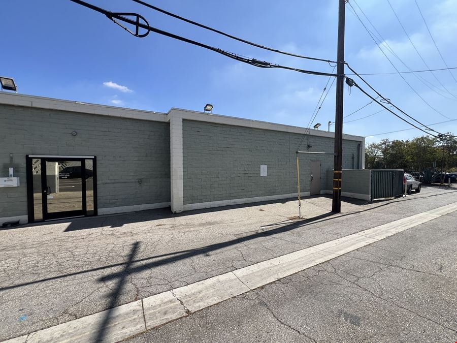 393-401 South Fair Oaks Avenue
