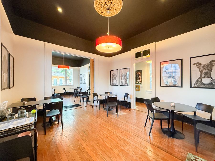 Turnkey Cafe on Magazine Street with Patio