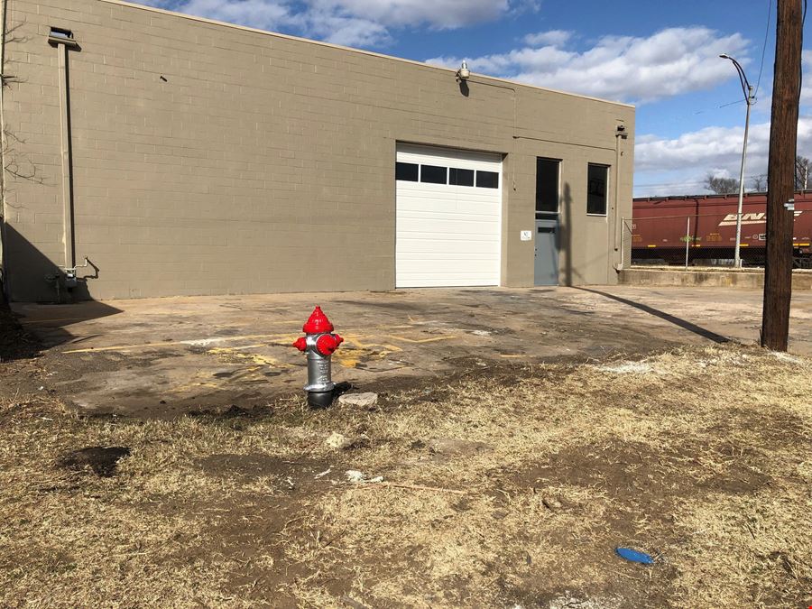 930 E. Zimmerly