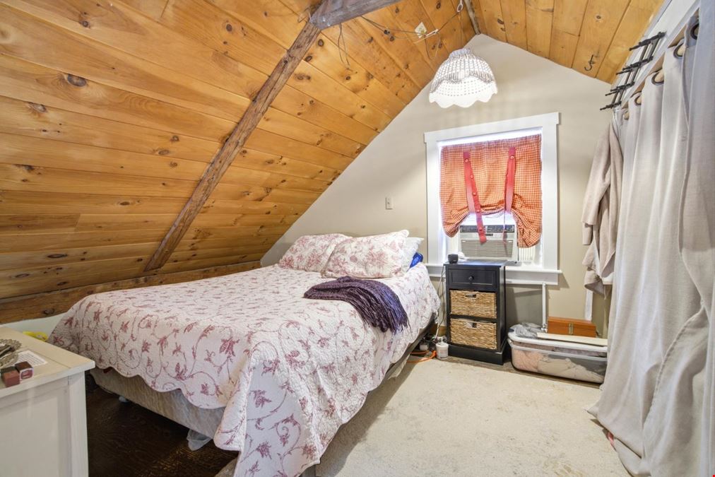 Historic Bed & Breakfast Estate with Event Barn on 5.6 Acres