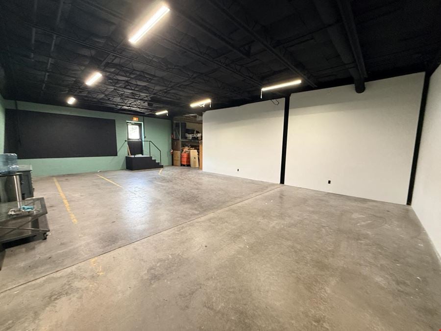 207 N Main St