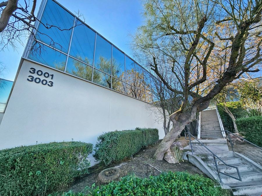 3001 N San Fernando Blvd