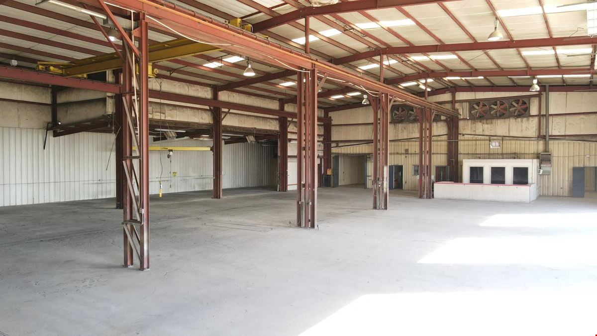 Amenity Heavy ±30,000 SF Industrial Office/Warehouse