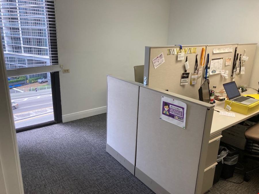 Prime Brickell Office: Ocean Views & Parking Included