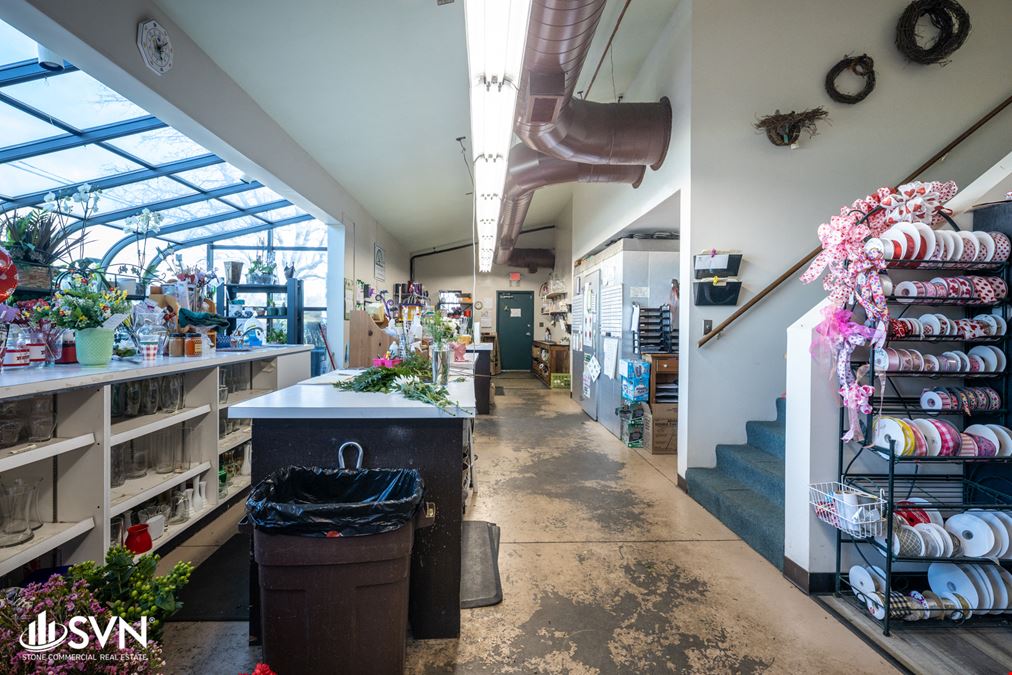For Lease OR Ground Lease: Georgetown Retail Location