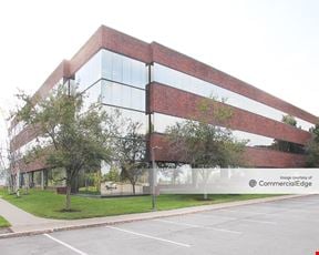 Widewaters Office Park - 5784 Widewaters Pkwy