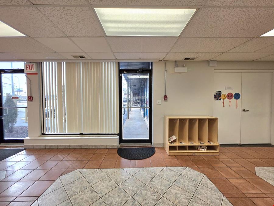 7815 S Kedzie Ave, Chicago, IL