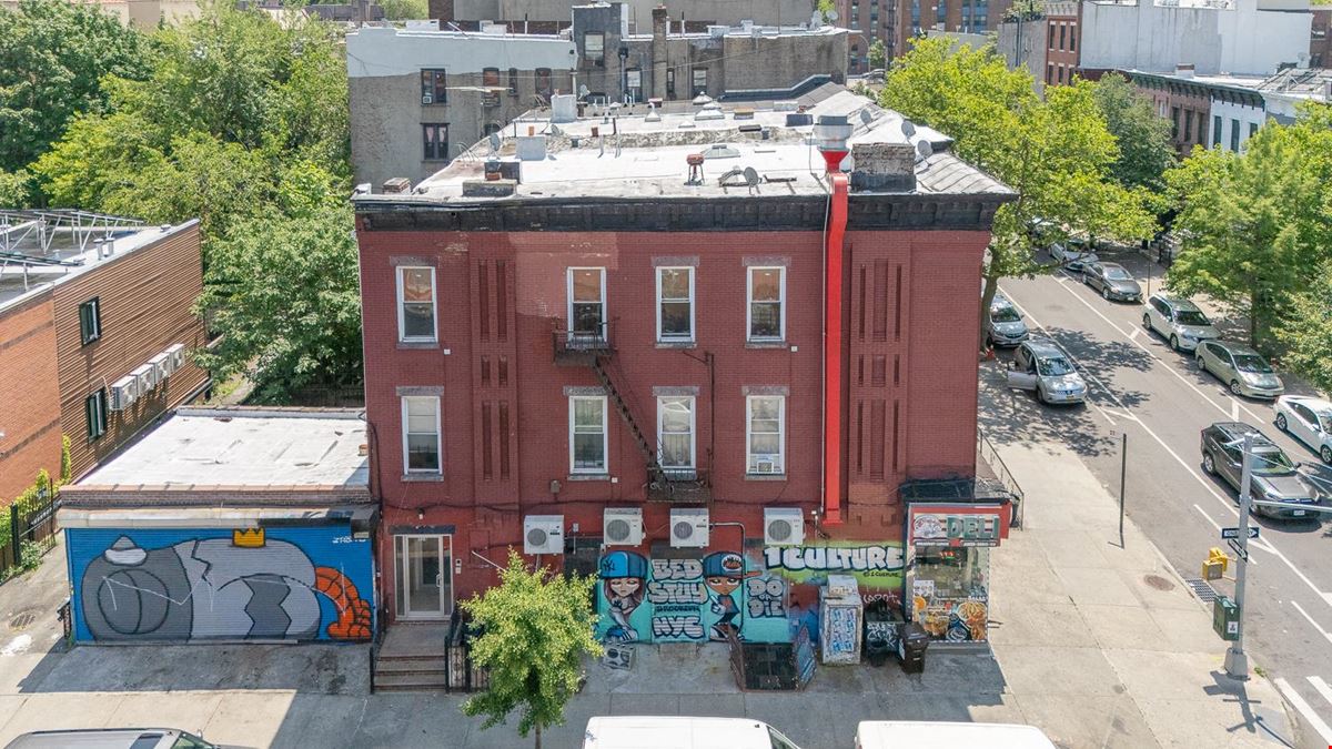 209 Lewis Ave