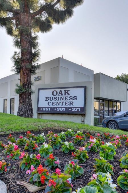 Oak Business Center