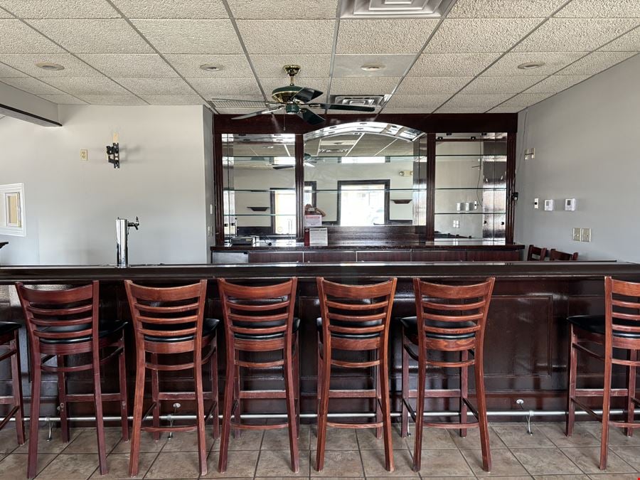 Move-in Ready Restaurant off I-39 in Oglesby