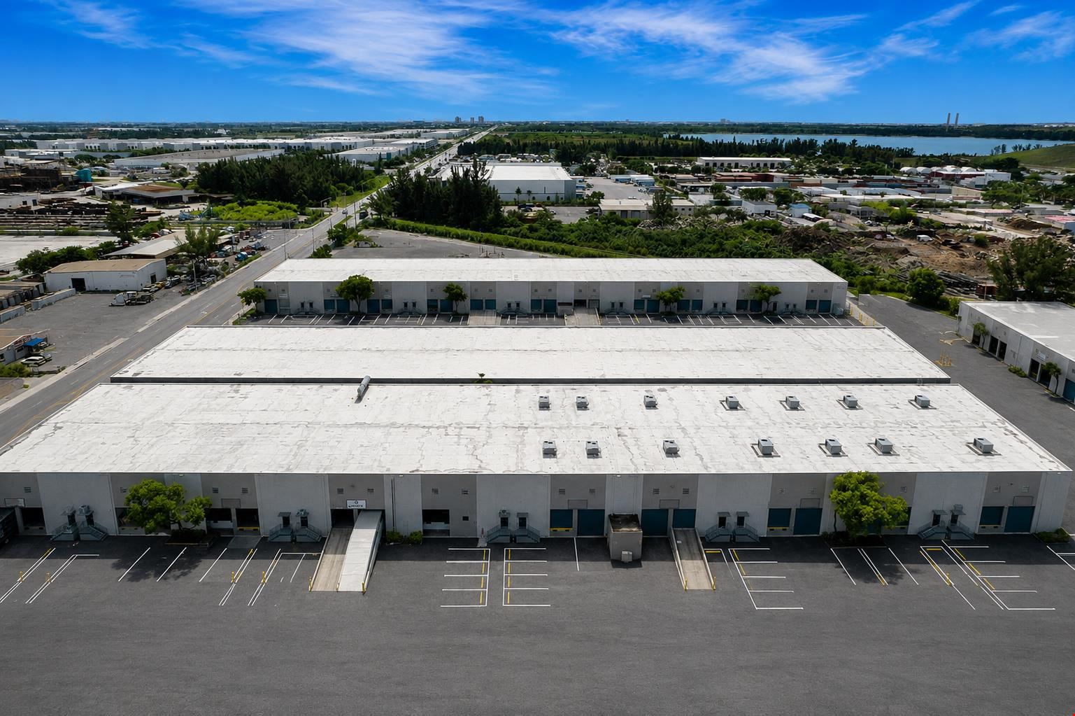 NORTH RIVER COMMERCE CENTER