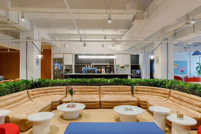 Preview of Office space for Rent at 450 Park Avenue South