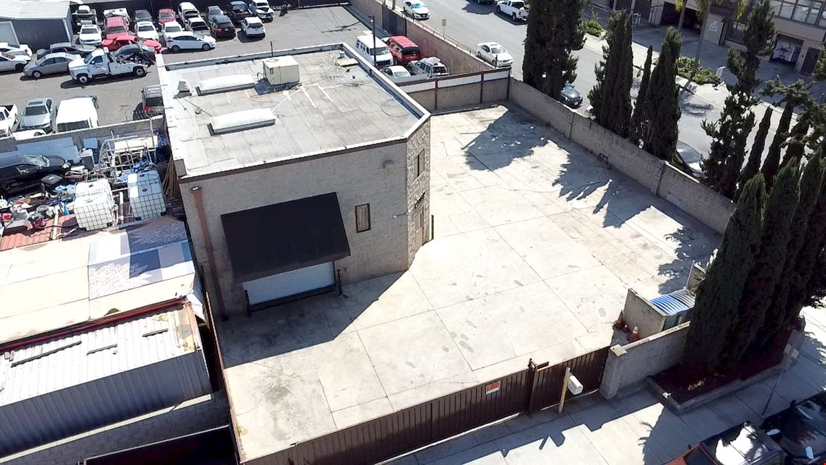 23182 Orange Ave