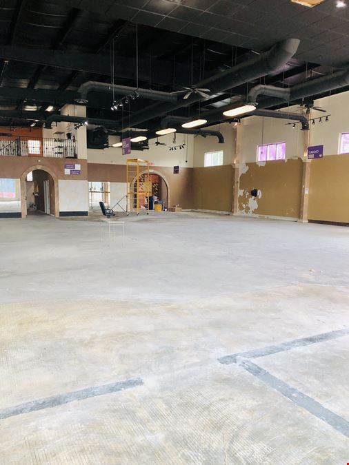 (SELLER FINANCING AVAILABLE!) PRIME SOUTH TAMPA RETAIL BUILDING ON W KENNEDY BLVD. FOR SALE!