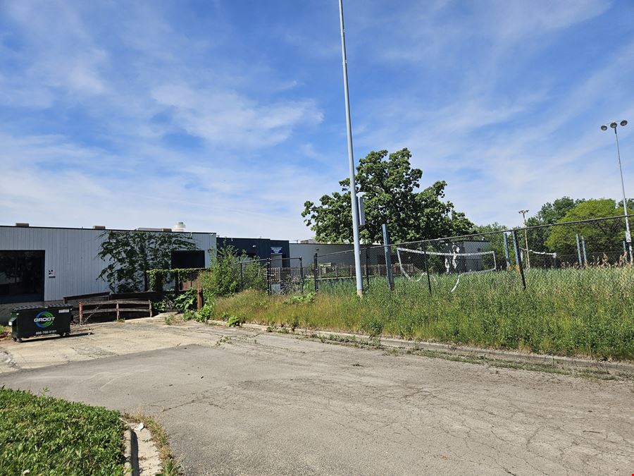 Former Bowling Alley on Roosevelt