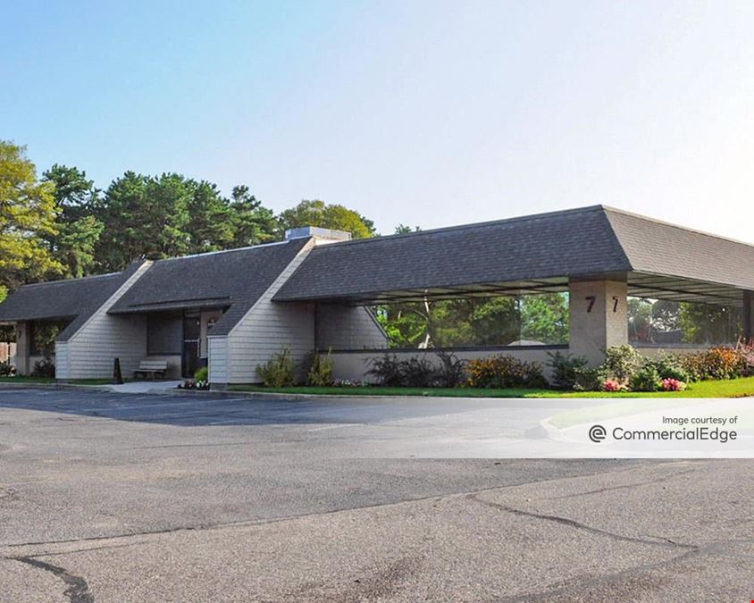 Brookhaven Executive Center - Buildings 7 & 8