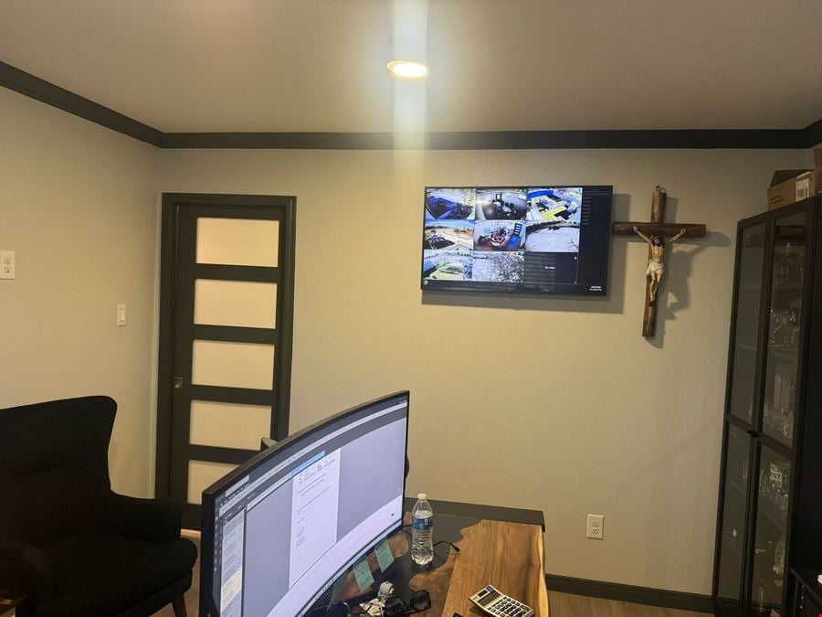 For Sale | Single-Tenant Office | North Houston / Hardy Corridor