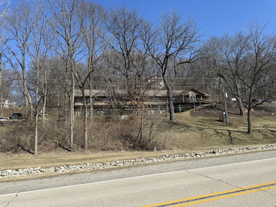 7601 John Deere Pkwy, Lease