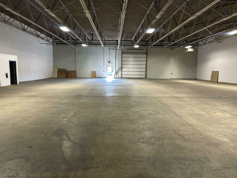 10,080± SF Industrial / Warehouse Space